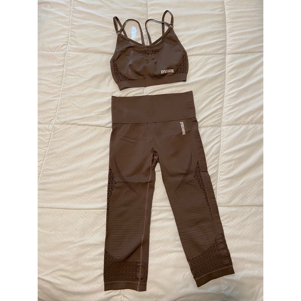 Gymshark Energy Seamless Cropped Leggings & Sports Bra